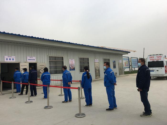 組織工區(qū)全員核酸檢測(攝影:陸世軒) 組織工區(qū)全員核酸檢測(攝影:陸世軒)